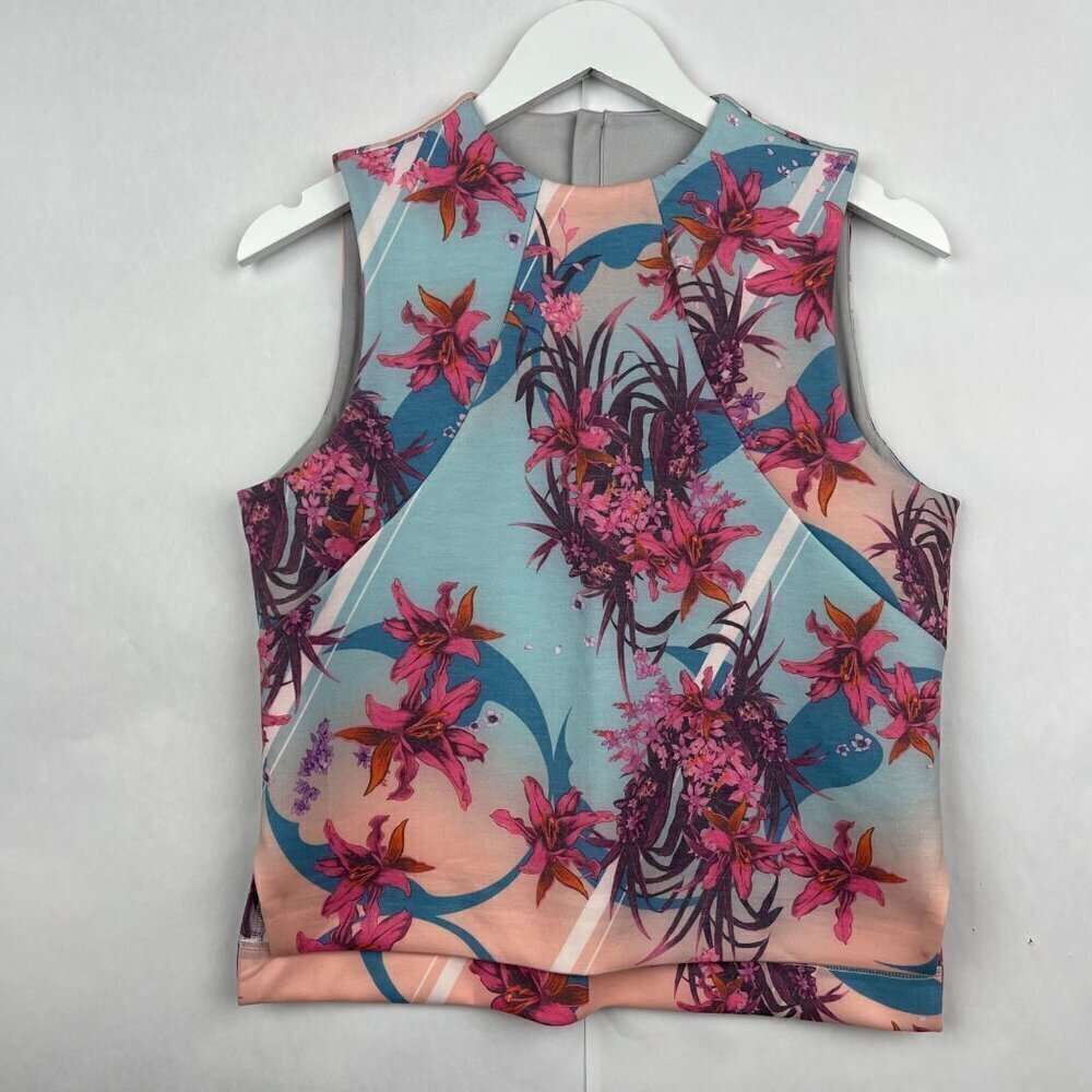 Helly Hansen X Naito Collab Floral Ocean Sleeveless Top size Medium